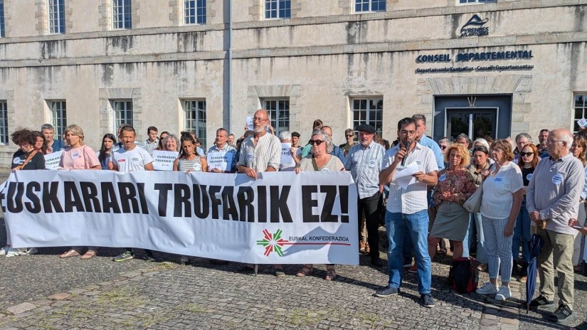 Euskararen alde egin dezagun hemendik