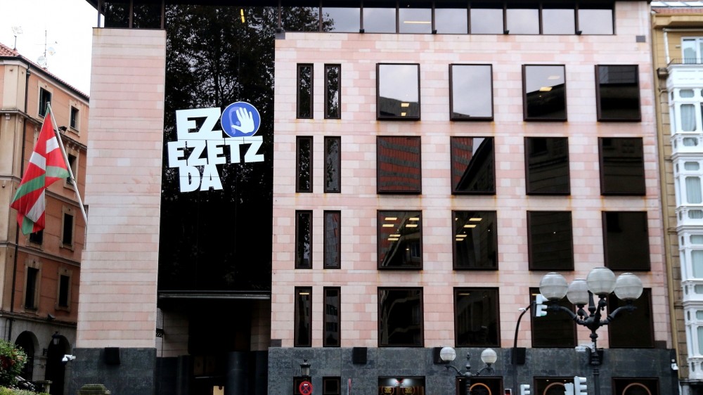 EAJ-PNB: emazteak denak batera babestu behar ditugu !