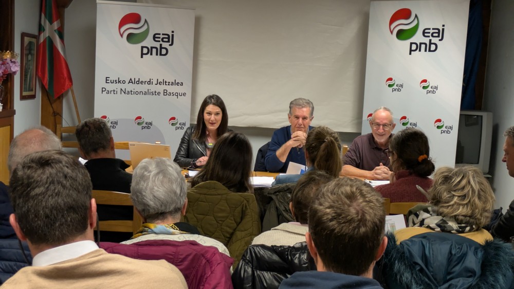 L‘Organisation d‘Ipar Euskadi d‘EAJ-PNB a voté pour Aitor Esteban et contribue avec 68 amendements aux 5 documents de réflexions stratégiques.