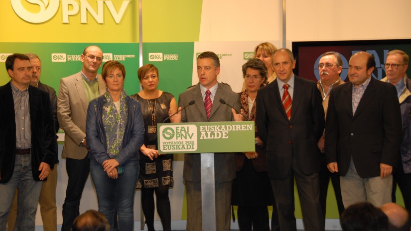 Urkullu : «  voilà 5 mois nous avions un avantage de 8000 voix sur le second parti, aujourd'hui, il est de 40 000 voix » Urkullu : «  voilà 5 mois nous avions un avantage de 8000 voix sur le second parti, aujourd'hui, il est de 40 000 voix »