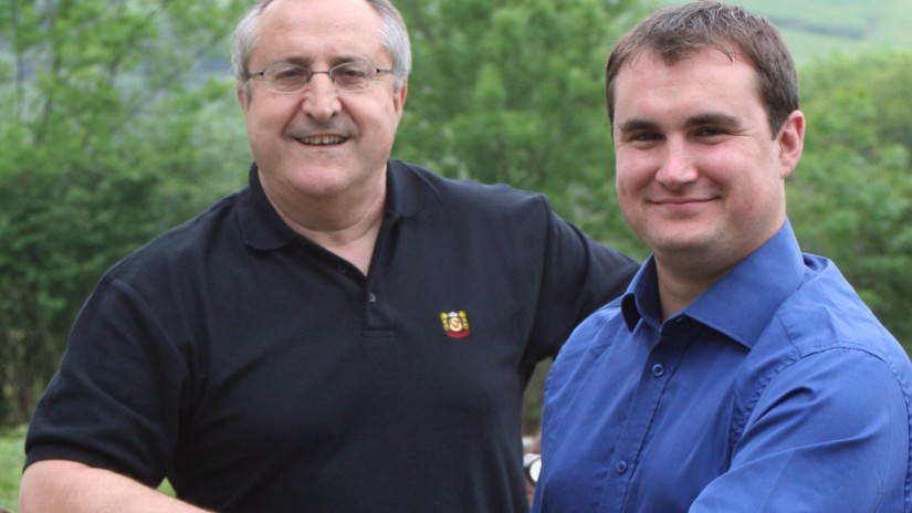 Pako ARIZMENDI :  Pako ARIZMENDI :