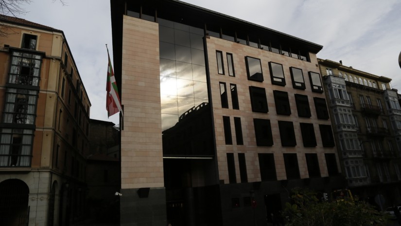 Déclaration d‘EAJ-PNB suite aux attentats meurtriers de Paris Déclaration d‘EAJ-PNB suite aux attentats meurtriers de Paris