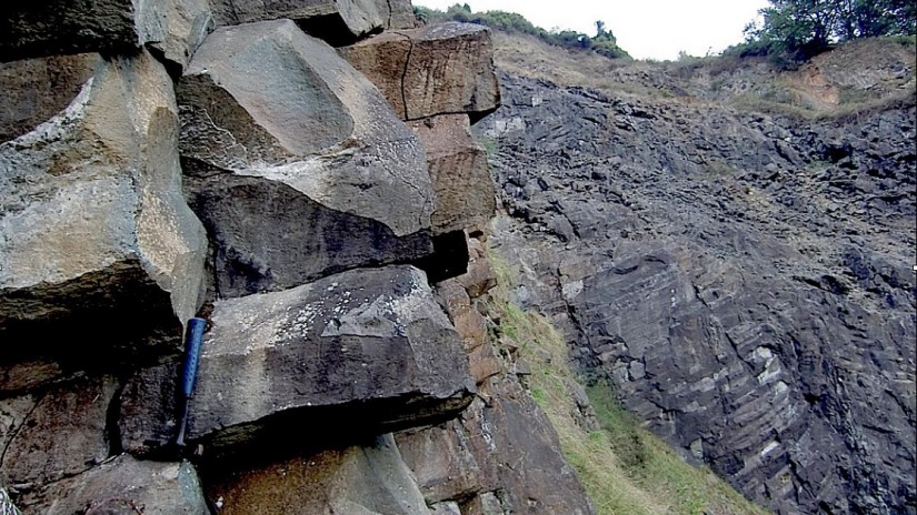 « Les volcans sous-marins fossiles du Pays Basque » « Les volcans sous-marins fossiles du Pays Basque »