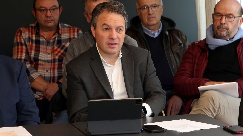 Elgarrekin Herriarentzat : pour une Communauté Pays Basque renforcée parce que décentralisée. (Lema 232) Elgarrekin Herriarentzat : pour une Communauté Pays Basque renforcée parce que décentralisée. (Lema 232)