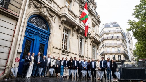Solemnitate handiz, Parisen ospatu du EAJ-PNBk Marceau Etorbideko eraikinaren itzulketa historiko eta zuzena Solemnitate handiz, Parisen ospatu du EAJ-PNBk Marceau Etorbideko eraikinaren itzulketa historiko eta zuzena
